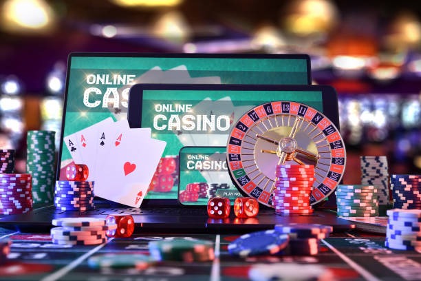 Pusat data radjatopup dengan server terenkripsi dan sistem keamanan berlapis untuk melindungi data pelanggan